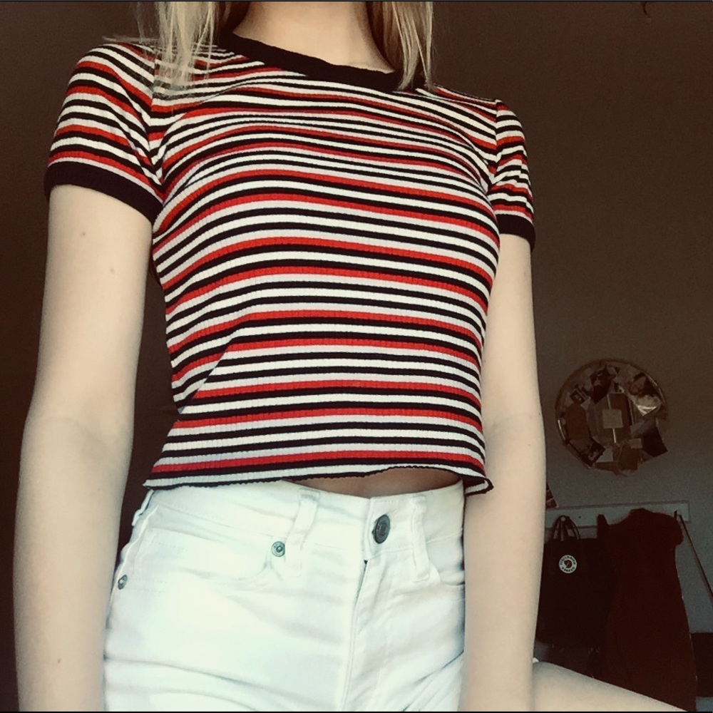Striped cropped tee